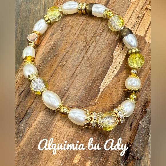 Pearls and lemon quartz vintage style bracelet - Picture 1 of 1